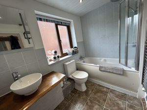 Photo 16- click for photo gallery